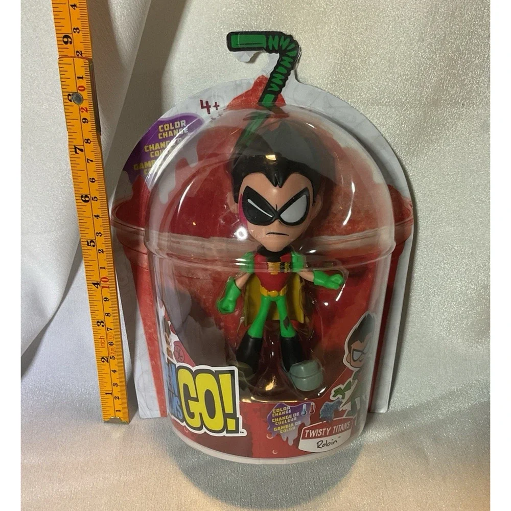 Teen Titans Go – Robin 5” Action Figure – DC Comics – Removable Bo Staff – New
